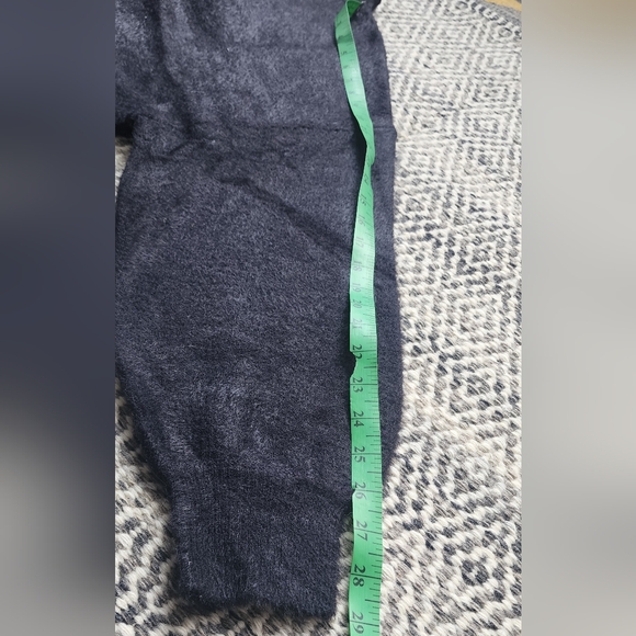 H&M divided, oversized fluffy sweater, size L 🐈⬛🖤 - Picture 5 of 7